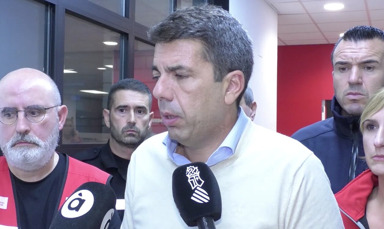 Carlos Mazón durante su primera comparecencia pública en el Cecopi del 29 de octubre de 2024.