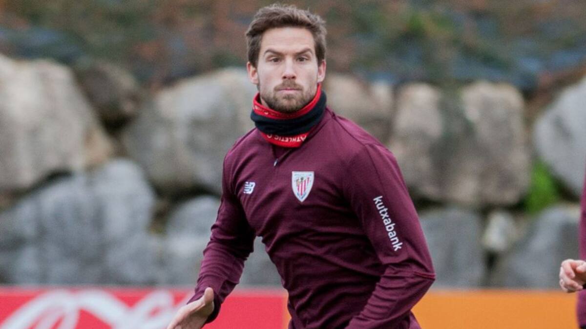 Iñigo Martínez: "Hay que romper la estadística y ganar en el Bernabéu"