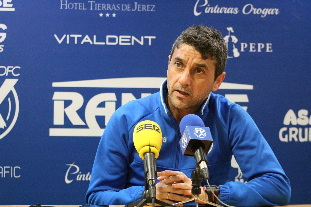 Pepe Masegosa durante la rueda de prensa del viernes en Chapín