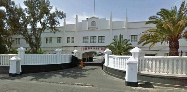 Entrada al cuartel &quot;Marqués de Herrera&quot; de Arrecife, en Lanzarote.