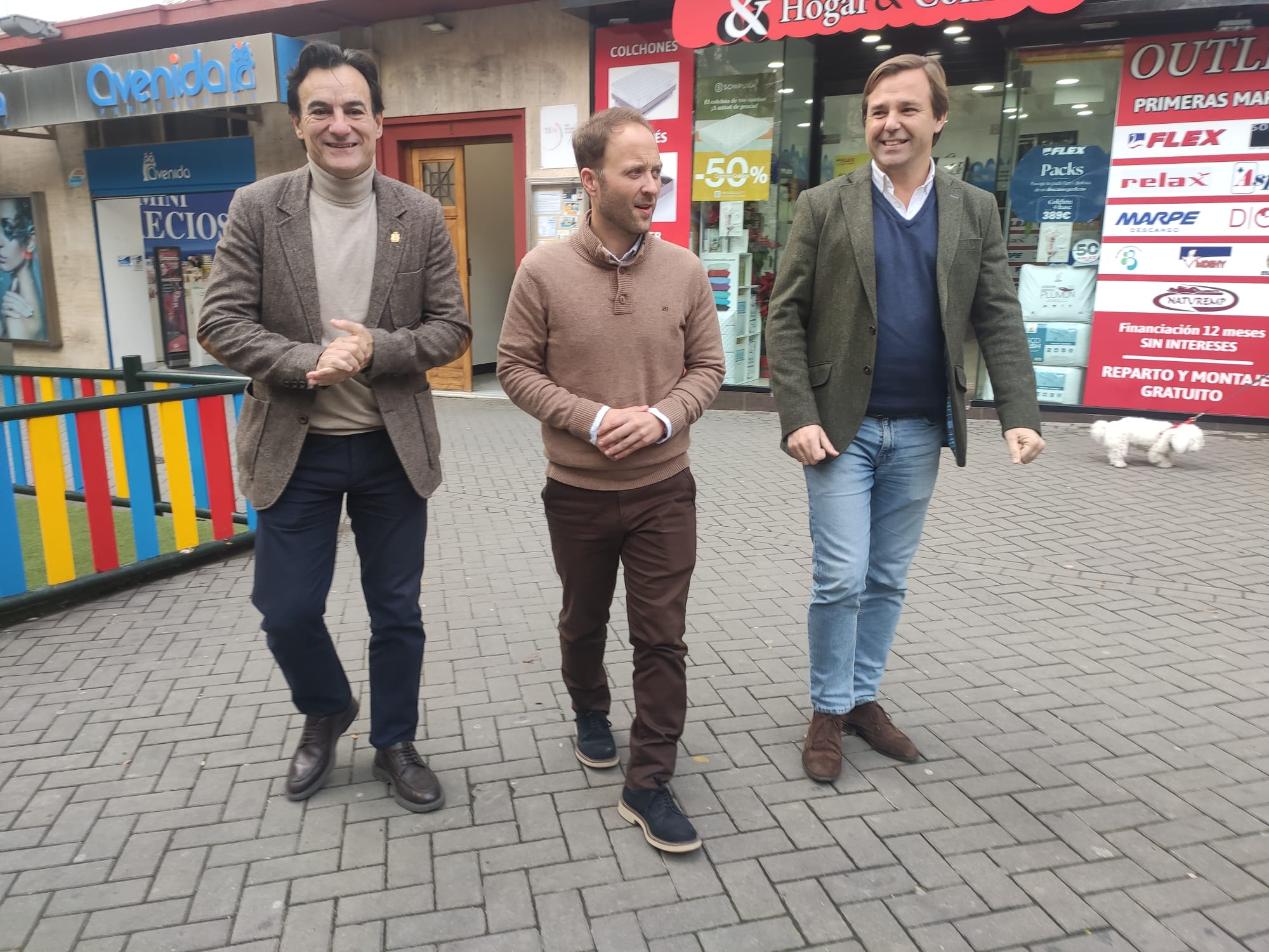 El alcalde de Jaén, Agustín González (PP); el presidente provincial del PP, Erik Domínguez; y el secretario general del PP andaluz, Antonio Repullo.