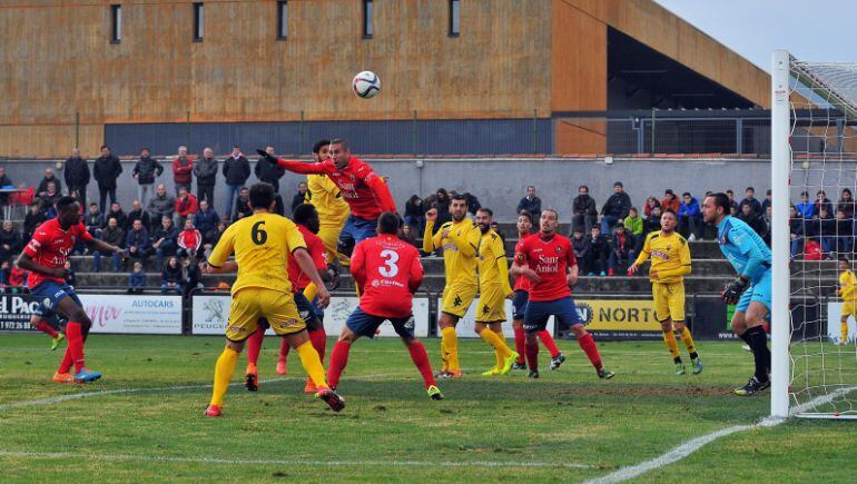 Ocasió del Reus Deportiu en el partit contra l'Olot.