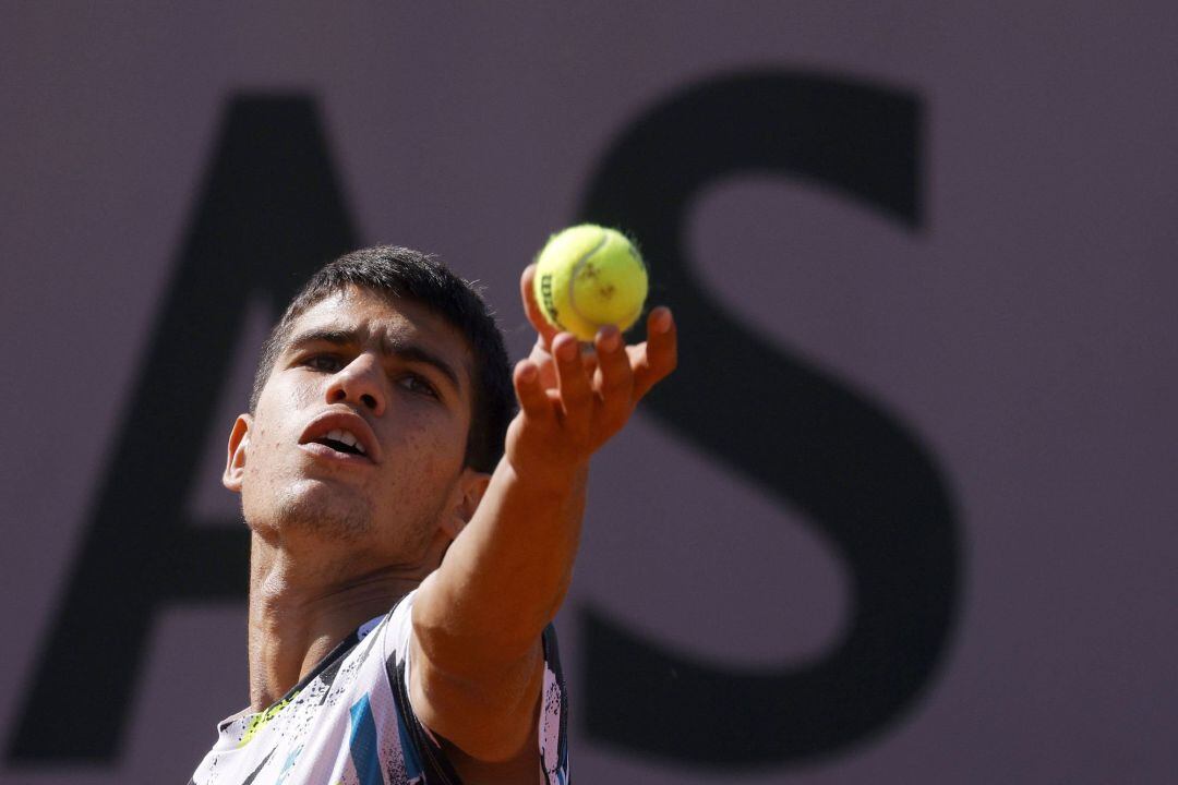 Carlos Alcaraz cae en el primer partido de Roland Garros 2020