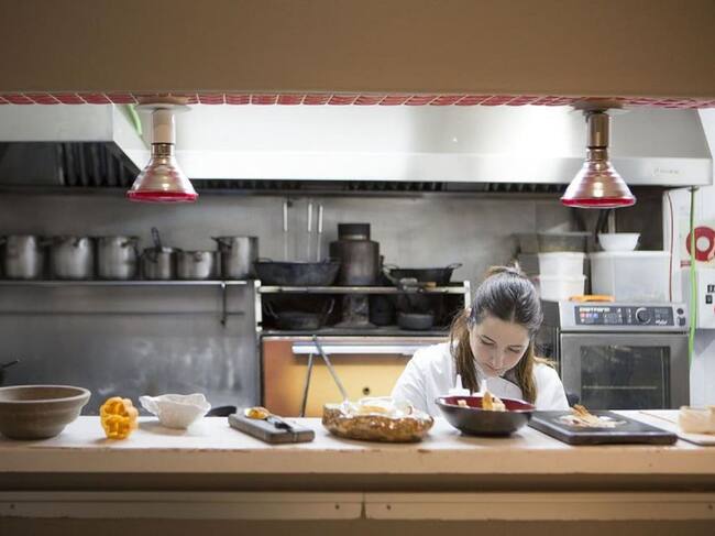 Imagen de María Gómez, chef y copropietaria del restaurante cartagenero MAGOGA.