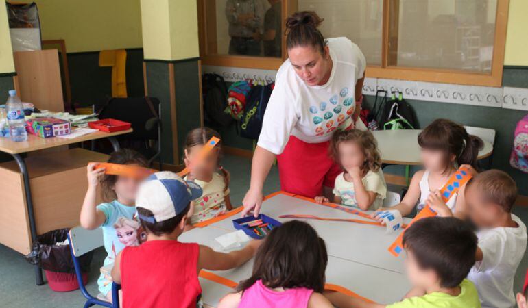 Unos 2.200 niños participan en las Fuenlicolonias de verano de Fuenlabrada. 