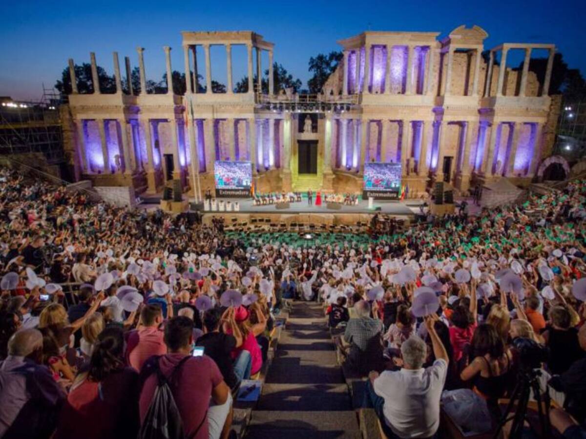 Compromiso, orgullo y reivindicación en las Medallas de Extremadura