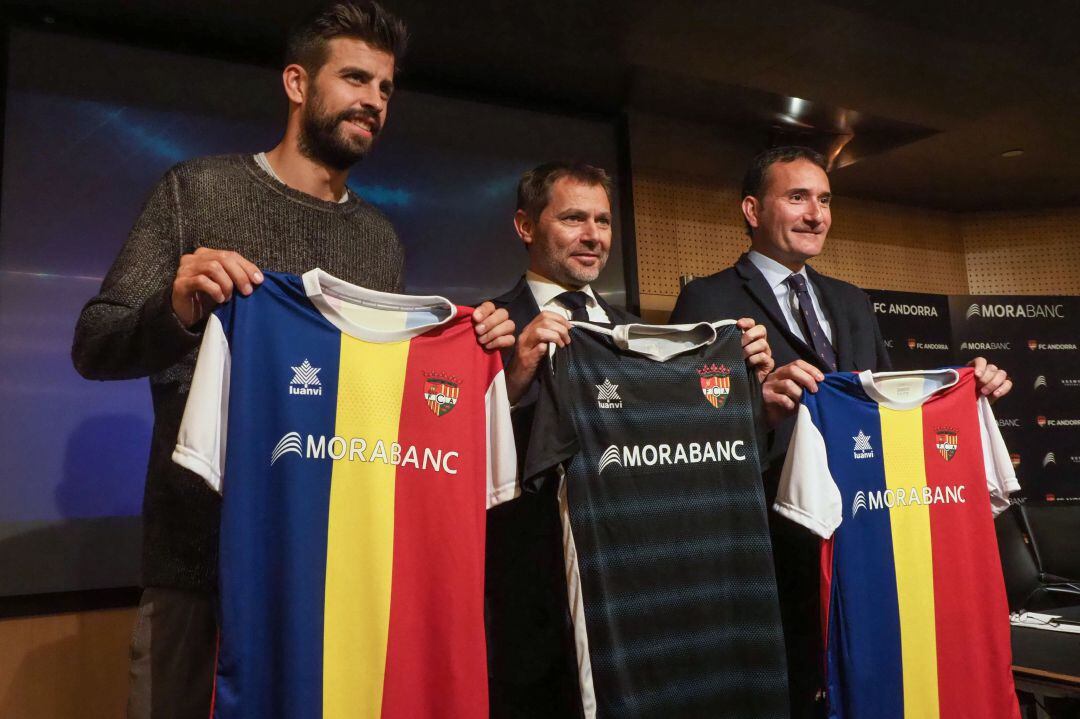 Gerard Piqué en un acto con el Andorra