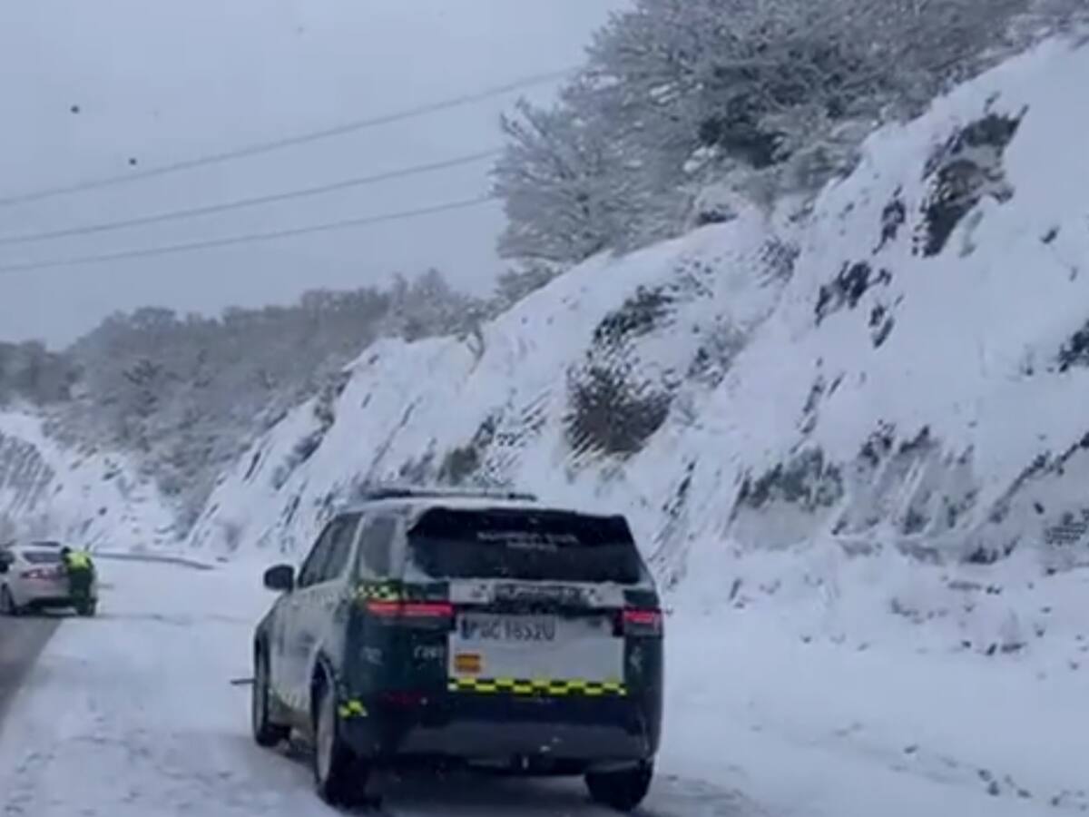 Otros 500 camiones embolsados de Palencia a Cantabria en A-67, en nivel rojo