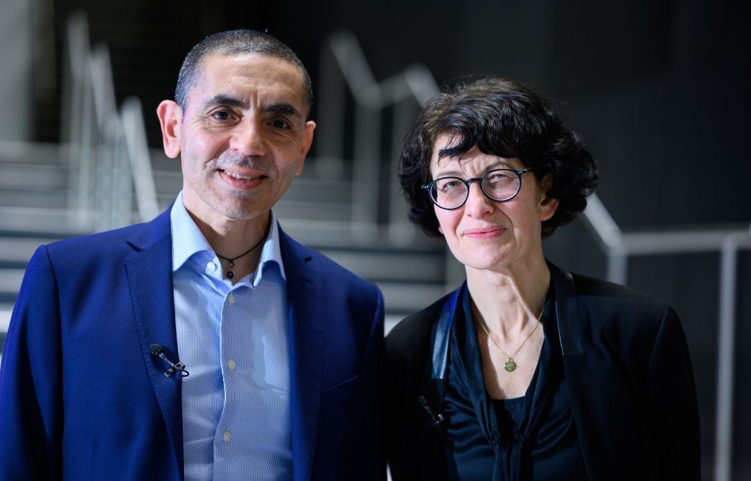 Ugur Sahin y su mujer Özlem Türeci, fundadores de la compañía biotecnológica BioNTech.