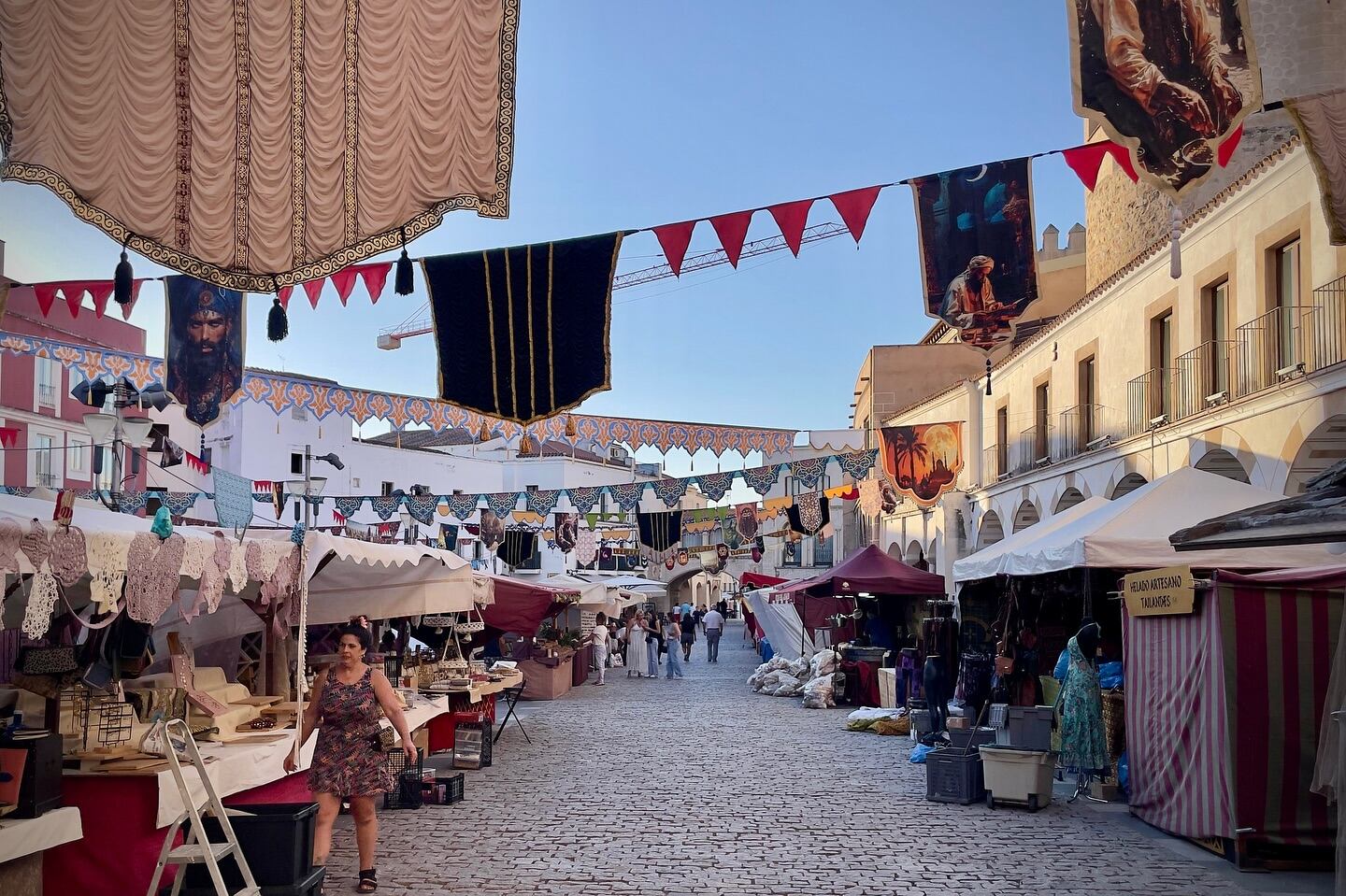 Puestos en la fiesta de Al-Mossassa en Badajoz