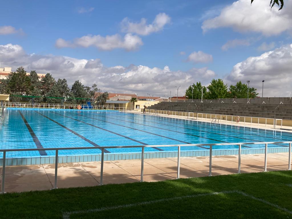 Imagen de archivo de una de las piscinas de verano de Valdepeñas (Ciudad Real)