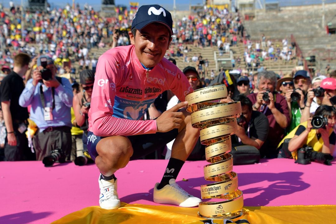 Richard Carapaz, ganador del Giro, es duda para la Vuelta.