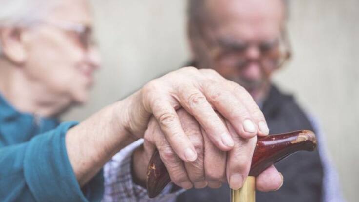HOY POR HOY ALICANTE: ANTONIO SEMPERE NARRA LA COMPLICADA SITUACIÓN PARA QUE SU PADRE PUEDA ACCEDER A UNA RESIDENCIA DE MAYORES (3/2/2021)