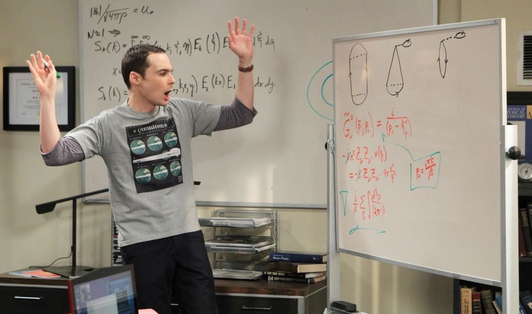 Sheldon Cooper durante uno de los capítulos de The Big Bang Theory.