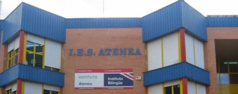 Imagen de la fachada del Instituto de Educación Secundaria &quot;Atenea&quot;