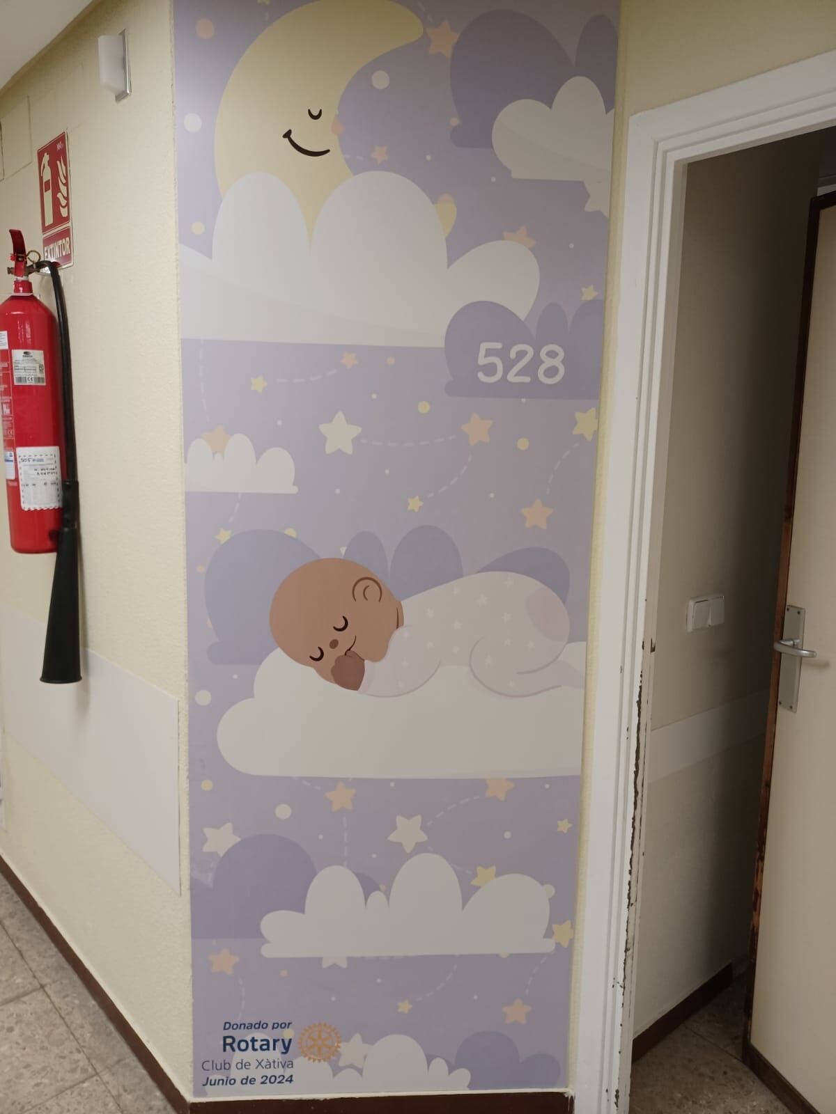 Nueva decoración en el Hospital Lluís Alcanyís. Fuente: DSXO