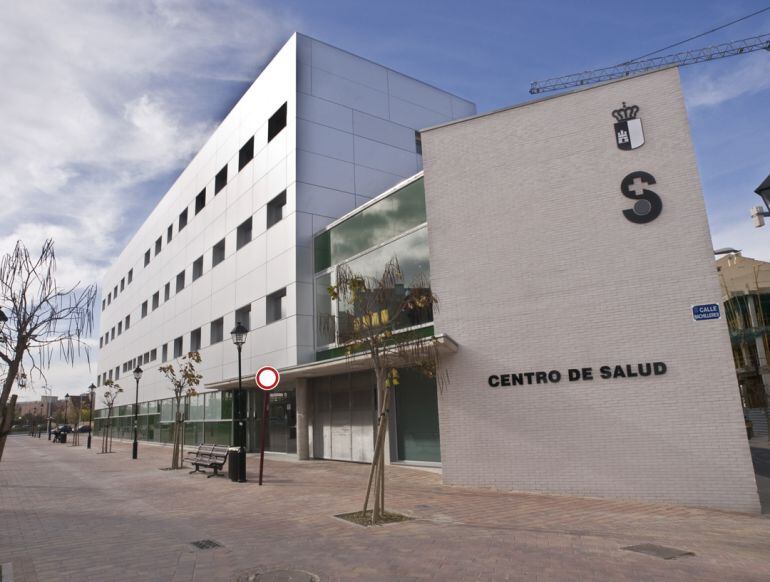 Centro de salud zona 8, en el que se abrirá este punto de ateción continuada