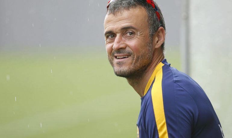 Luis Enrique, durante el entrenamiento de la víspera de la ida de la Supercopa de España.