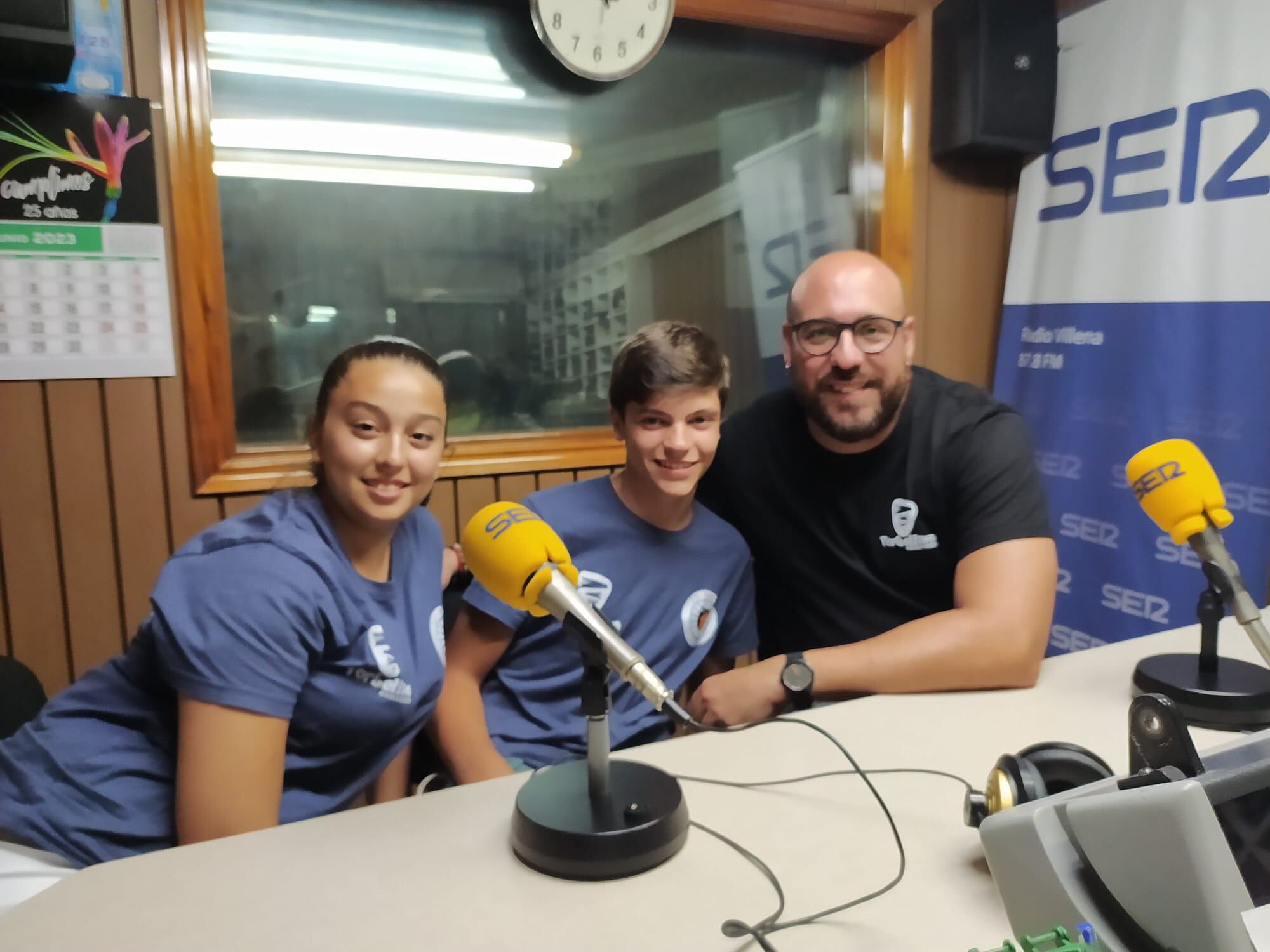 Una parte del equipo, en Radio Villena SER