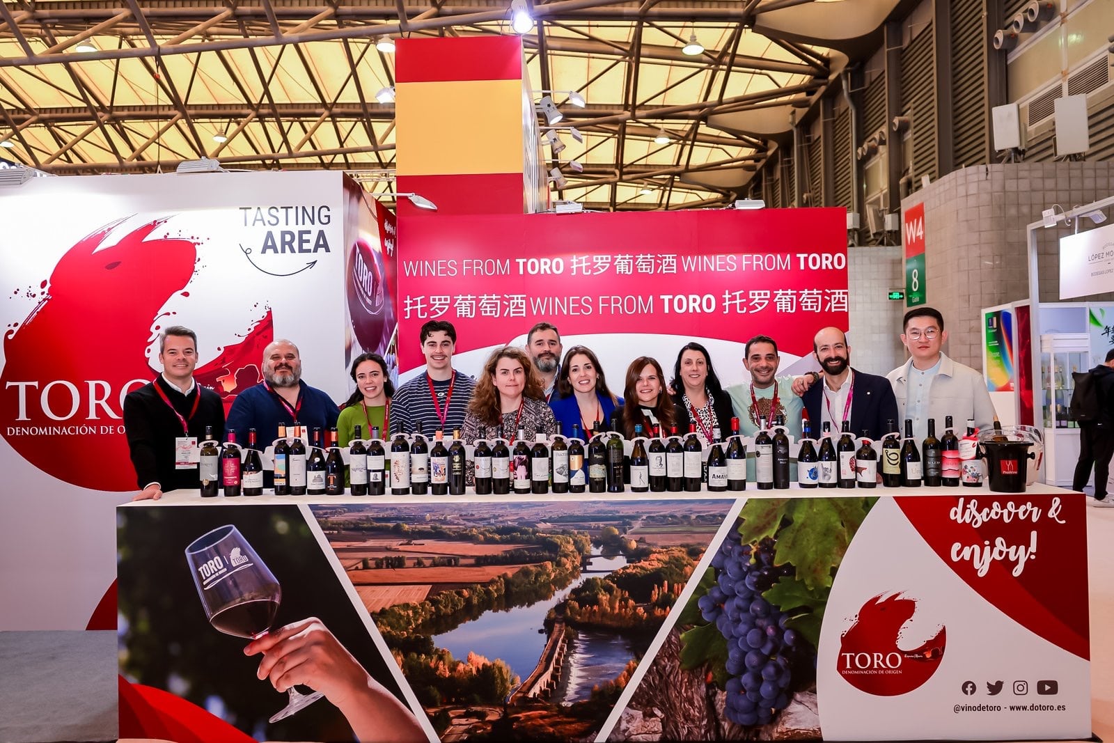 Stand de los vinos de Toro en la feria Prowine Shanghái