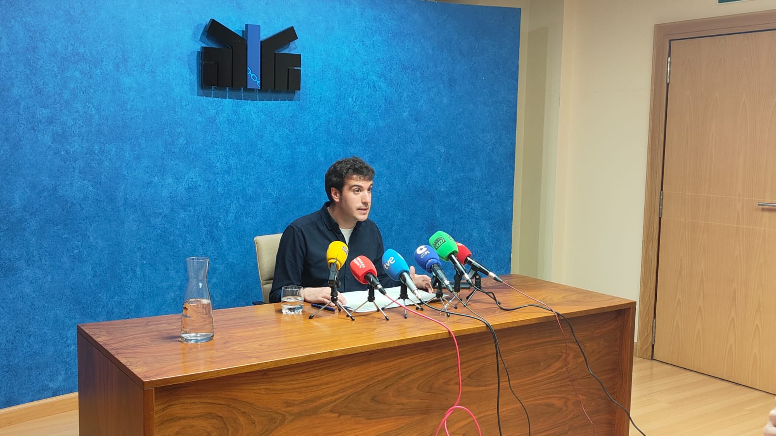 Xabi Alcuaz, presidente de la Federación Navarra de Municipios y Concejos, durante la rueda de prensa este miércoles