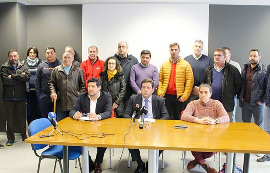 Representantes de diferentes clubes de la ciudad. 