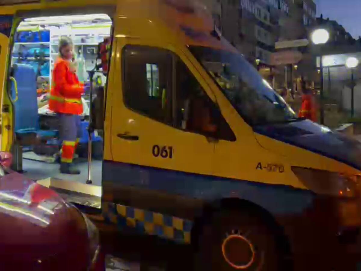 Herido al caer por unas escaleras mientras trabajaba en Vigo