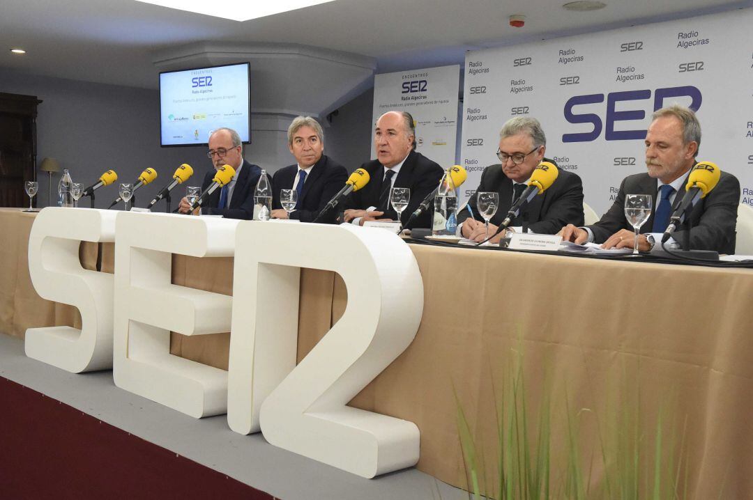 Landaluce en unas jornadas sobre puertos andaluces en la SER.