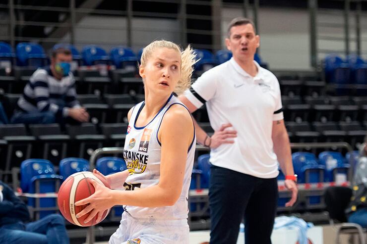 Embutidos Pajariel Bembibre completa su plantilla con la jugadora internacional finlandesa