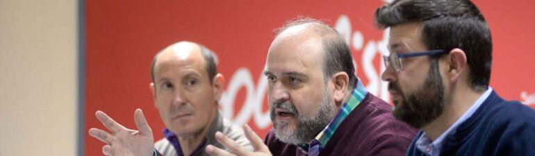 El PSOE celebra una jornada regional de coordinación entre los cargos institucionales socialistas de los ayuntamientos y los del Gobierno regional.