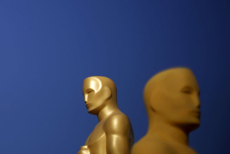 Estatua de los Oscar a las puertas del Dolby Theatre de Los Ángeles donde se celebra la ceremonia de entrega de los premios de la Academia de Hollywood.