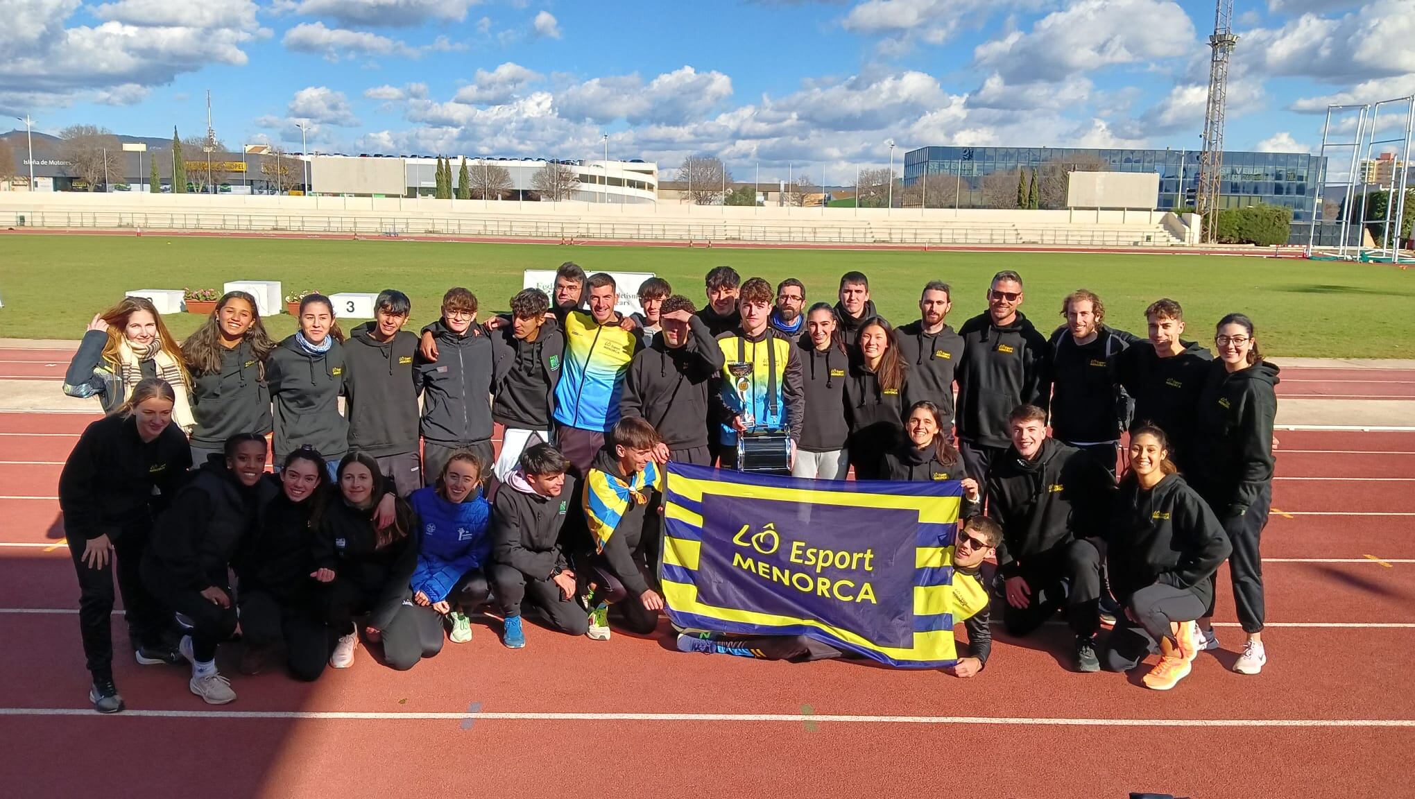 El Lô Esport Menorca va fer un autonòmic d'hivern espectacular tant en homes com en dones.