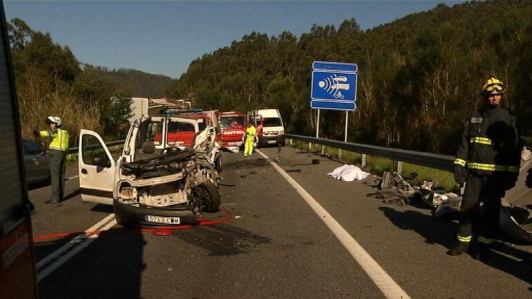 Un joven de 37 años ha perdido la vida en un accidente mortal en el Corredor de O Morrazo