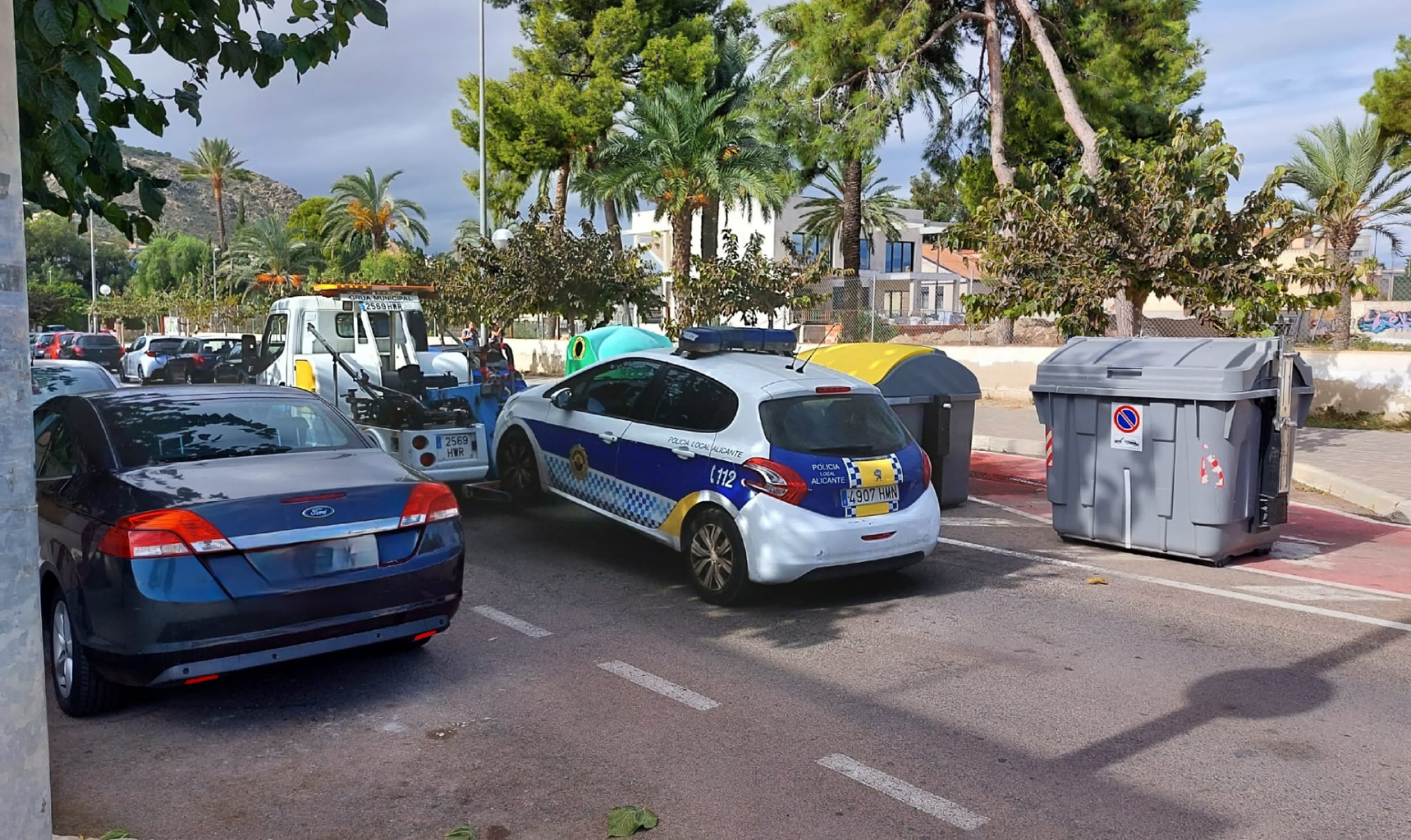 Vehículo de la Policía Local de Alicante averiado el pasado fin de semana