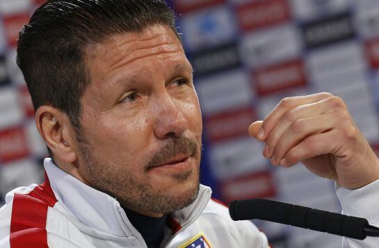 Simeone, durante una rueda de prensa