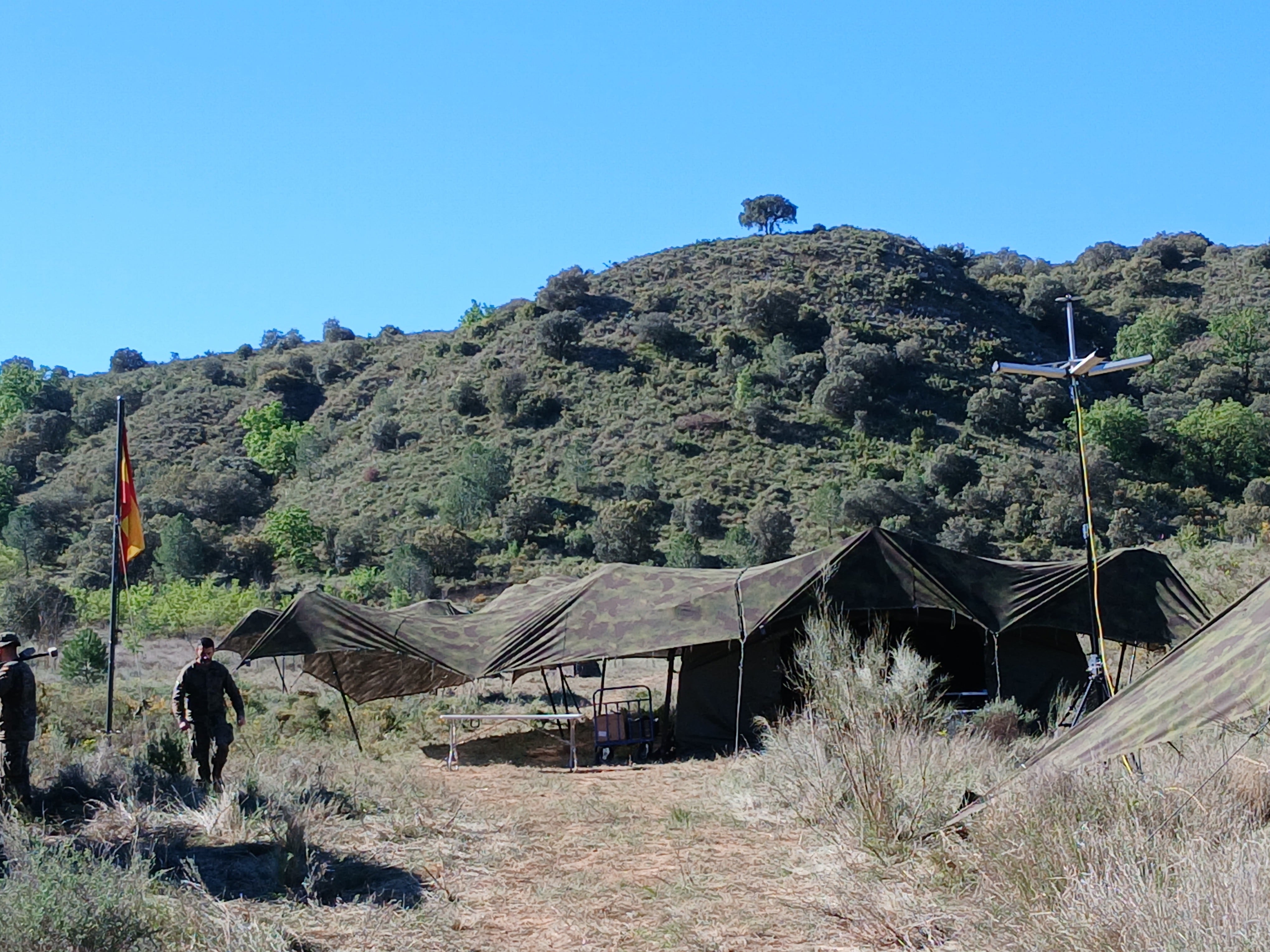 Ejercicio militar en Las Baldorrias en Barbastro