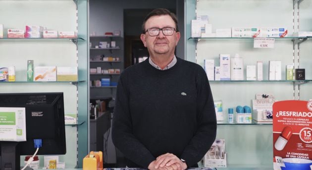 Ricardo, el farmacéutico de Almodóvar.