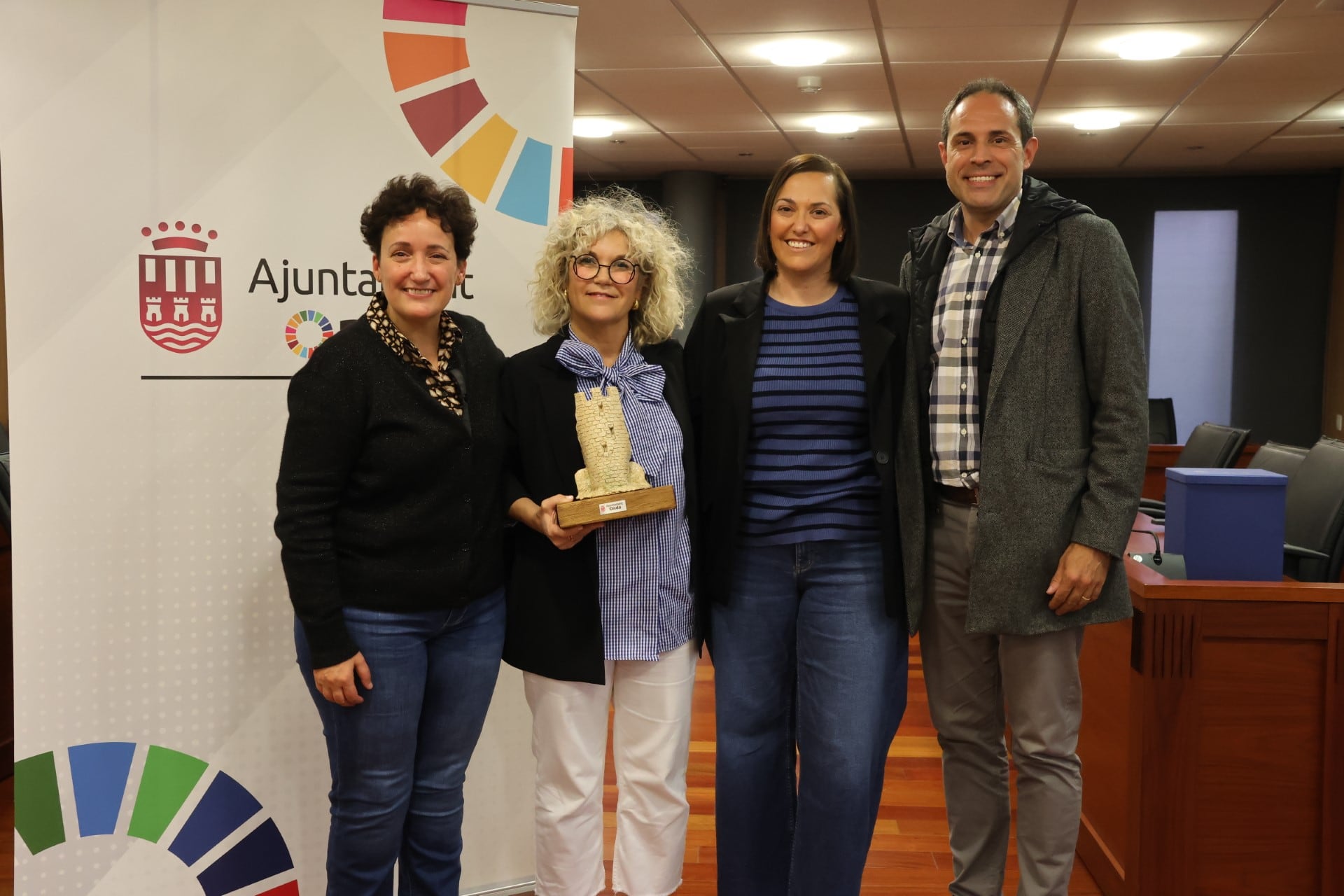 El Ayuntamiento de Onda homenajea a Lourdes Chesa.