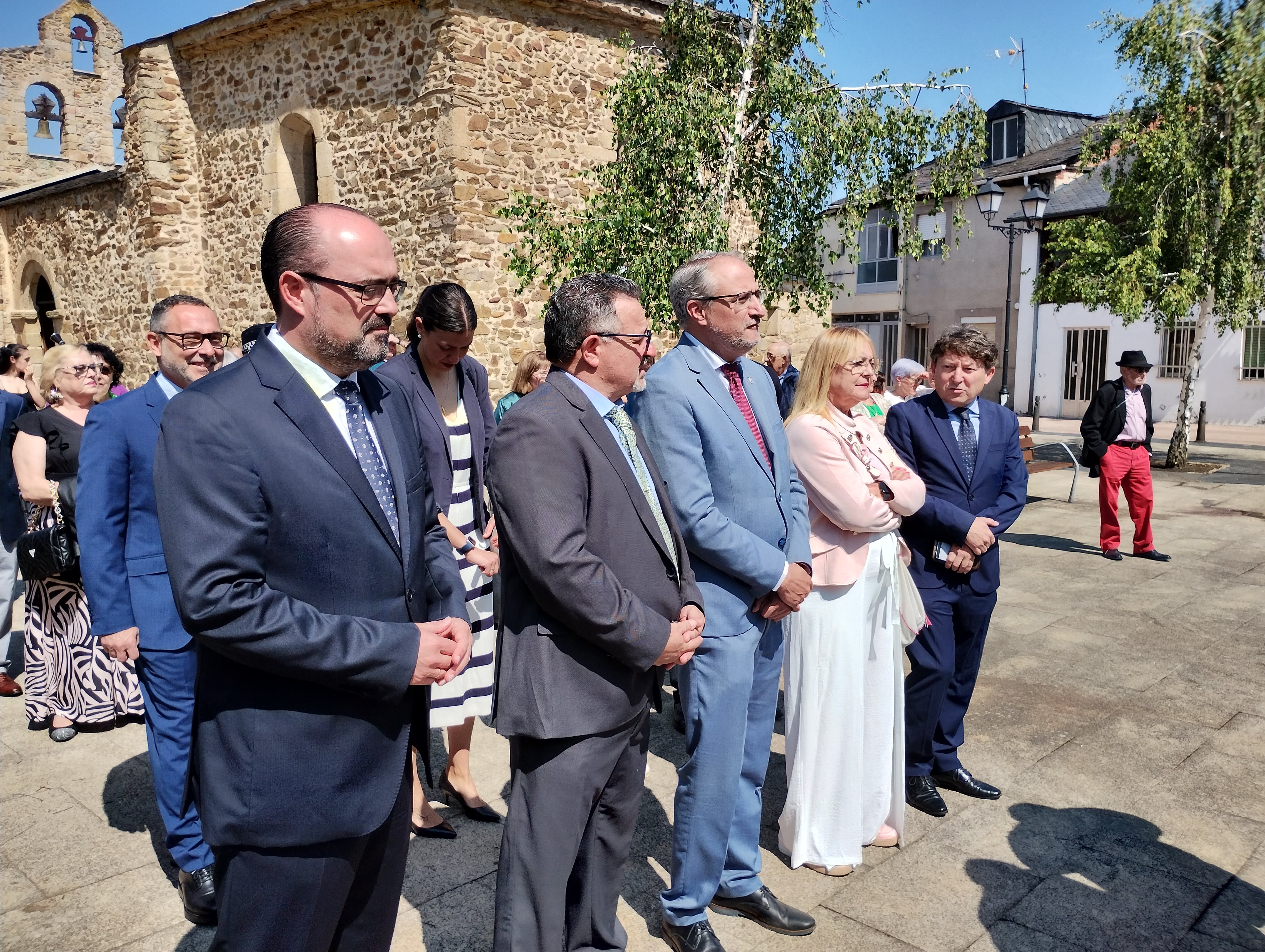 Marco Morala, Olegaro Ramón y otras autoridades, en la fiesta de Santo Tomás
