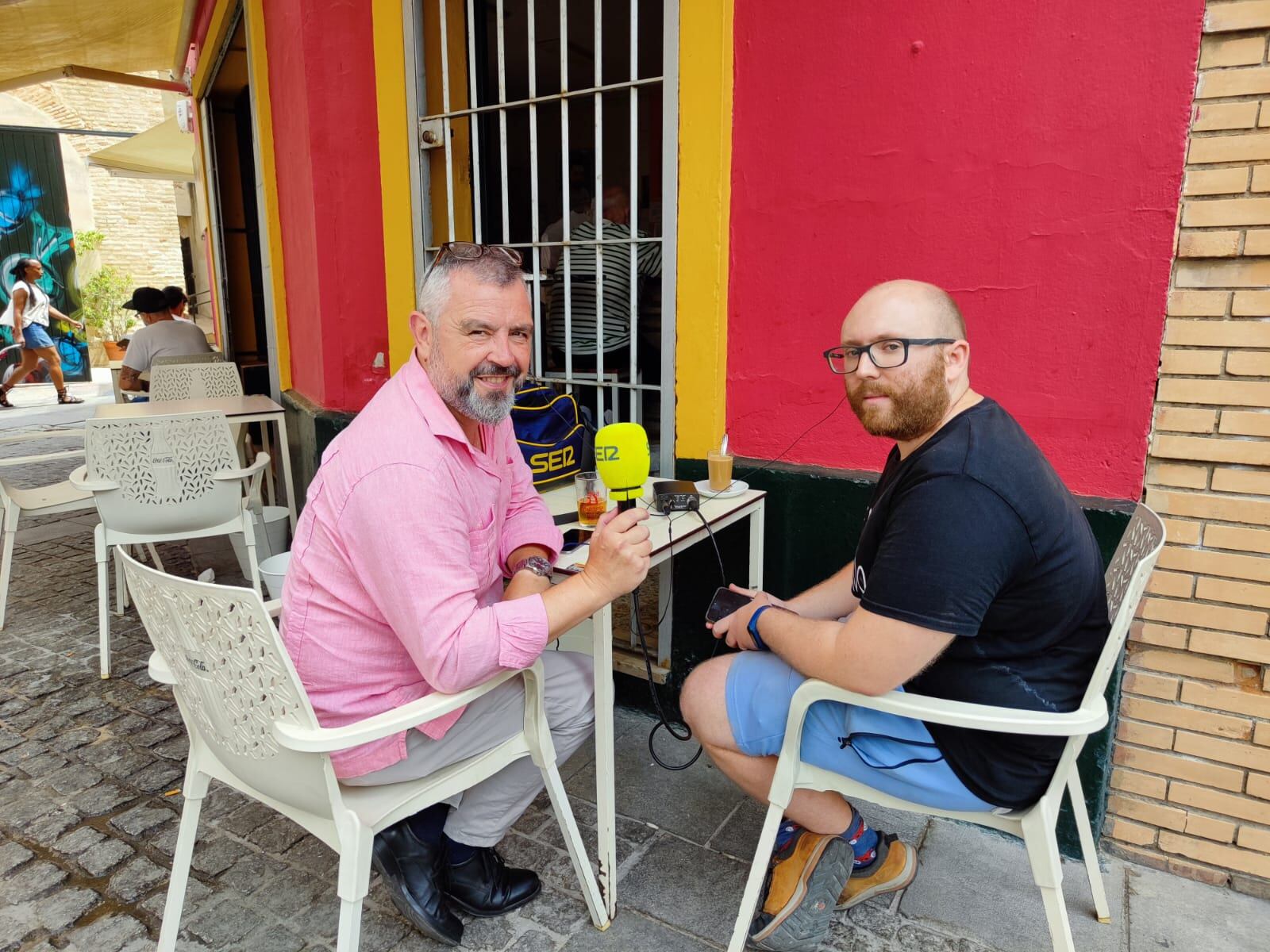Pablo, el hijo de Fran el "alemán" en la calle González Cuadrado de Sevilla