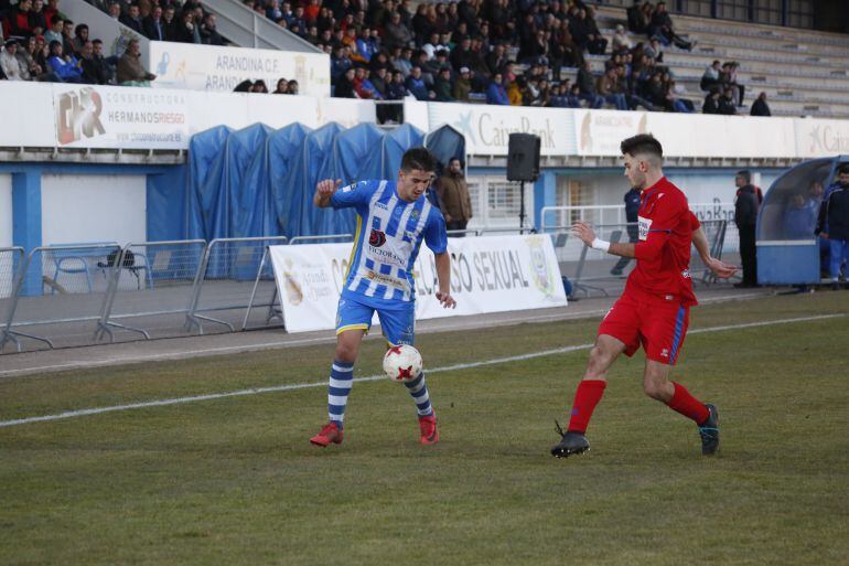 El delantero talaverano durante un encuentro en El Montecillo la pasada temporada.