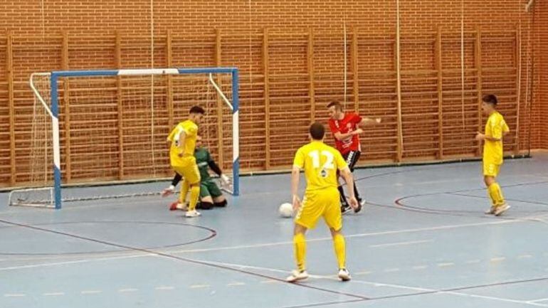 El Nueva Elda supo leer mejor el partido que el Silver Novanca de Leganés