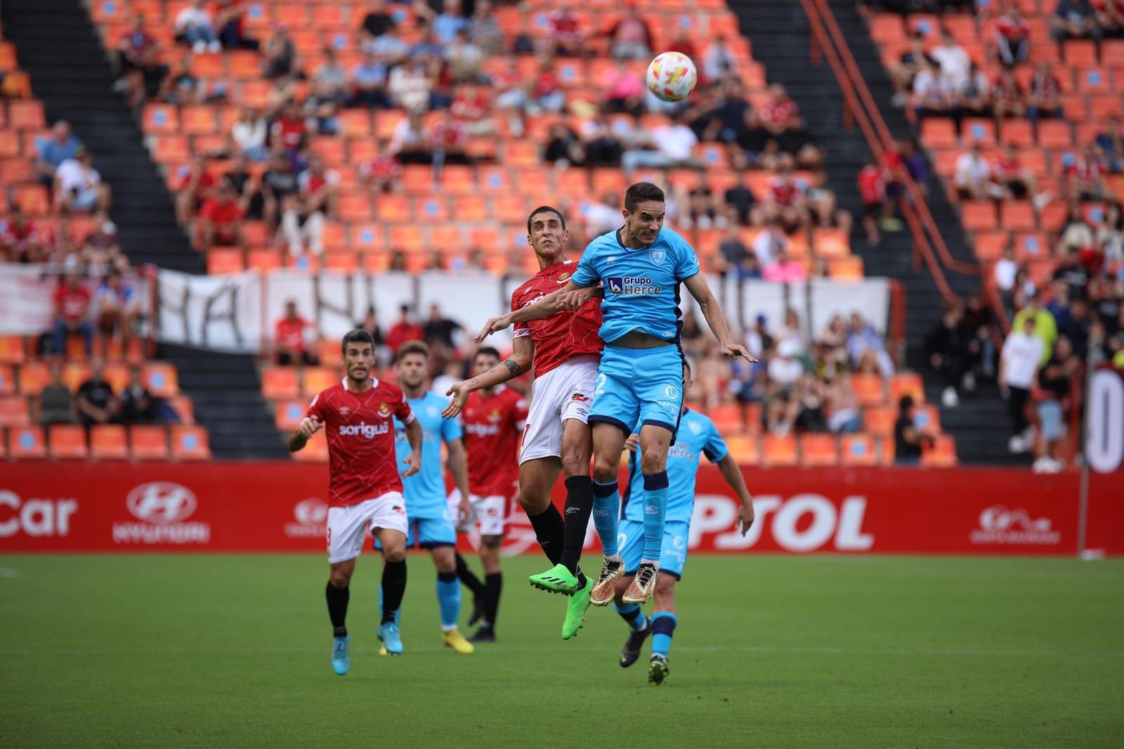 Los capitanes de 1RFEF amenazan