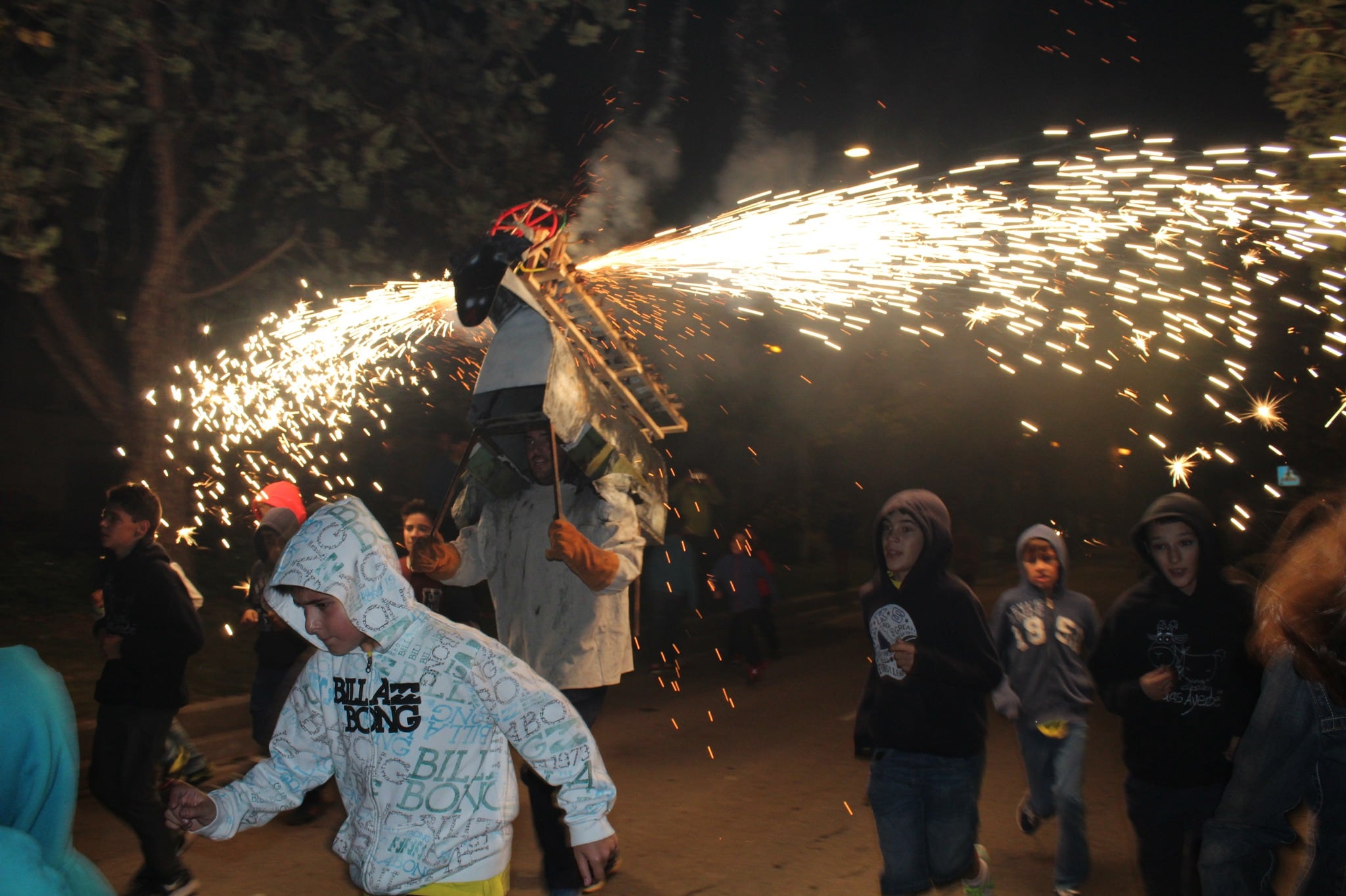 Toro de fuego en las fiestas de Ayerbe