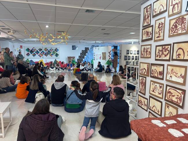 Inauguración de la exposición "En Clau d'Art" del CEIP Vicente Rius de Canals