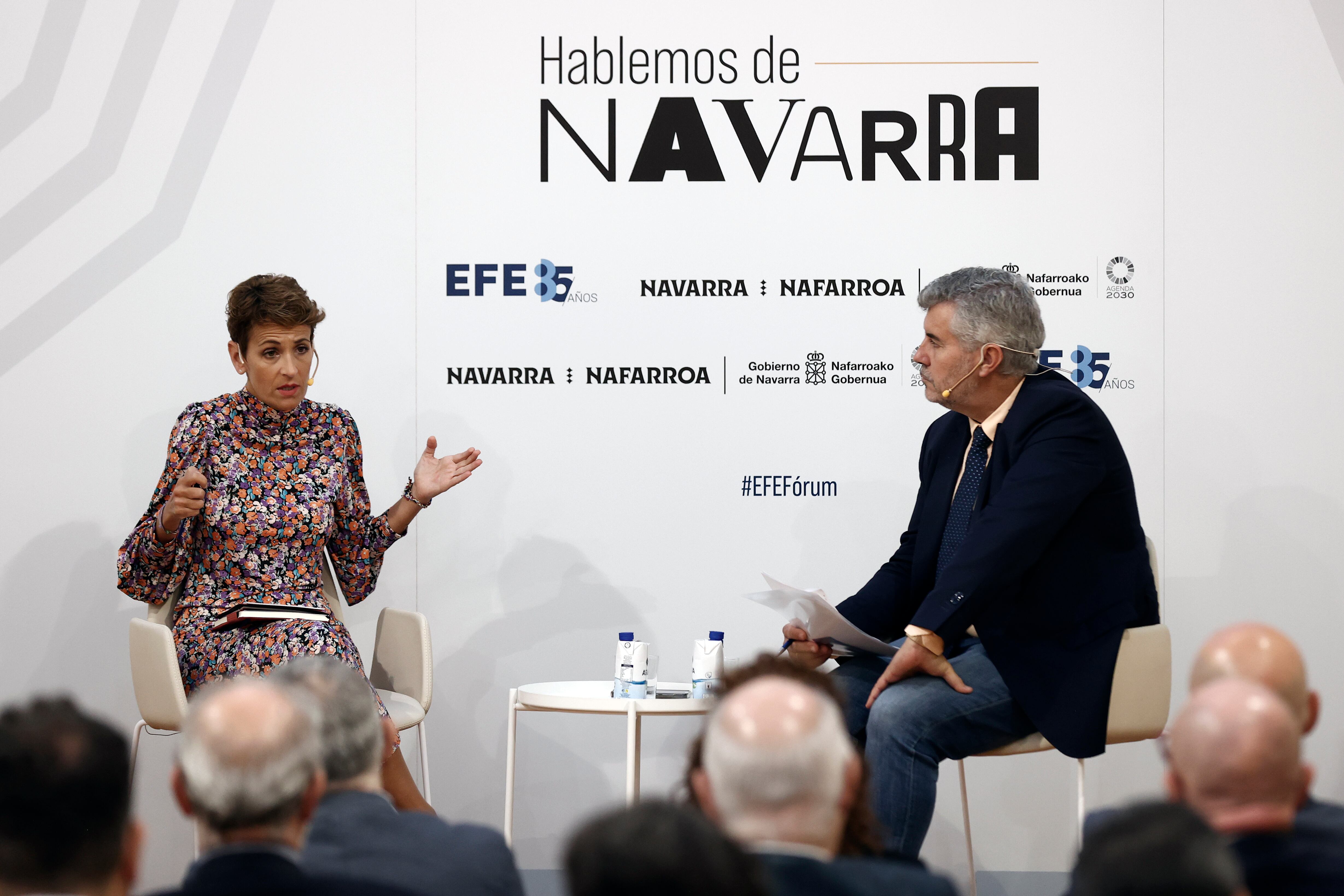 La presidenta de la Comunidad Foral, María Chivite, y el presidente de la Agencia EFE, Miguel Ángel Oliver, hablan de Navarra en EFE Fórum