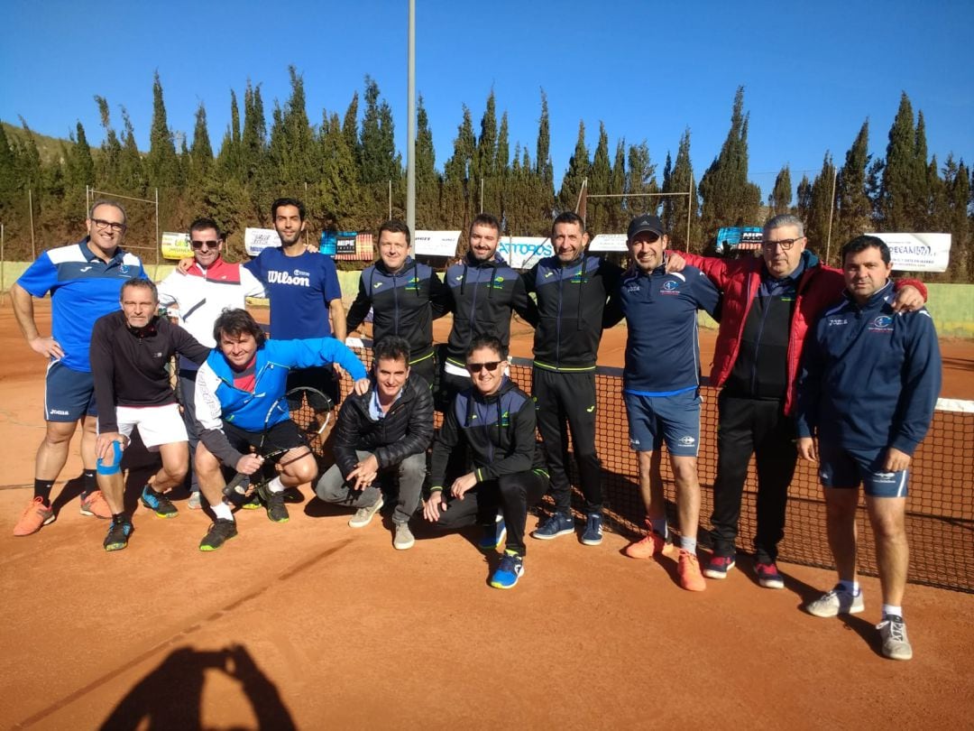 Intensa actividad en el Amigos del Tenis de Elda