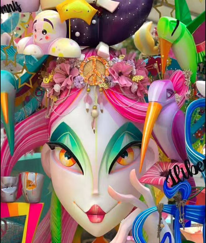 Detalle de uno de los ninots de la Foguera de Ausiàs Estrugo con la que ha ganado el primer premio de la categoría infantil.