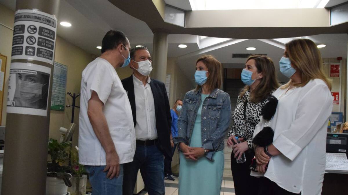 El auto-covid del centro de salud San José recoge más de mil muestras en Linares
