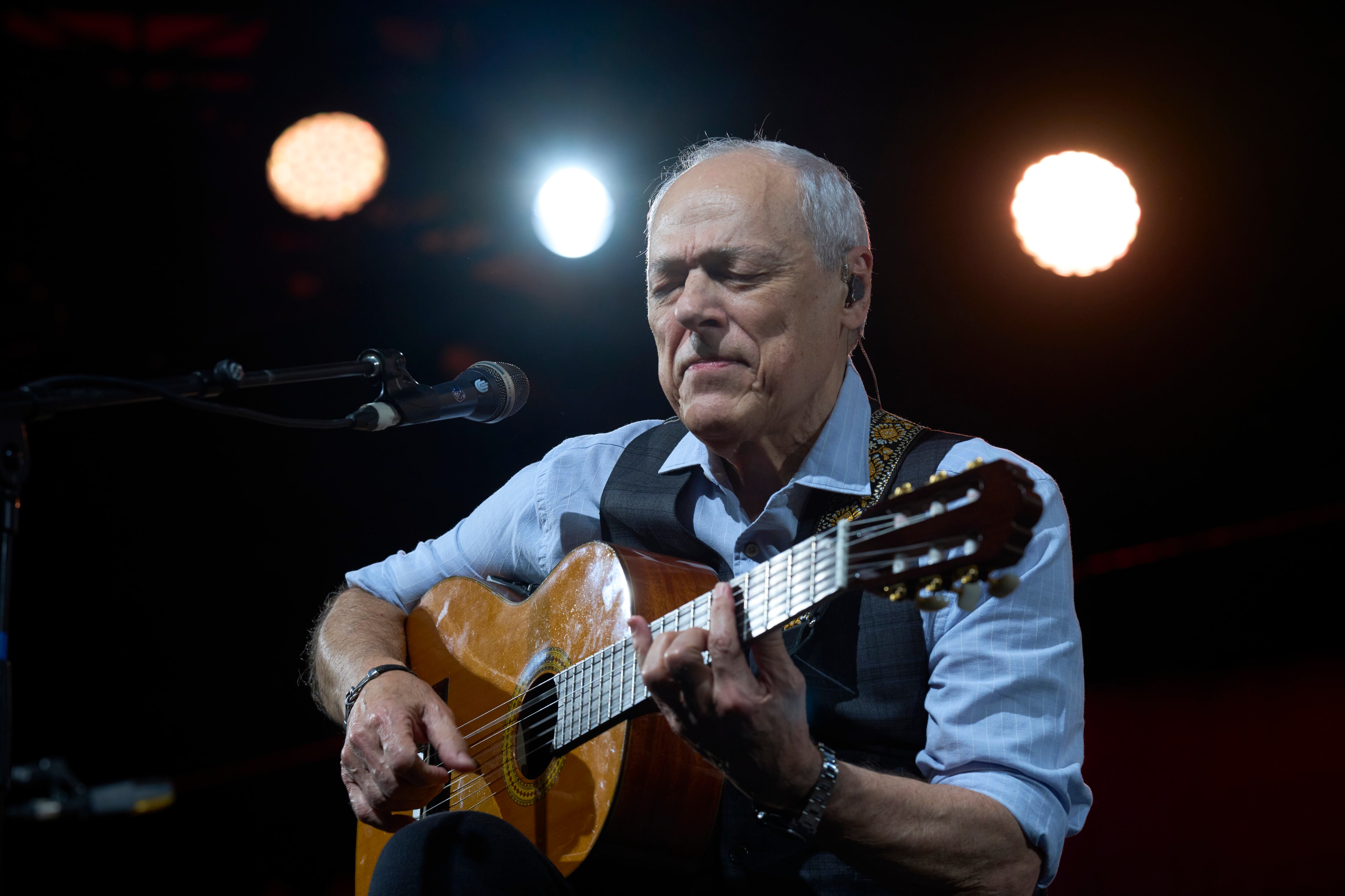 El cantante y guitarrista Toquinho